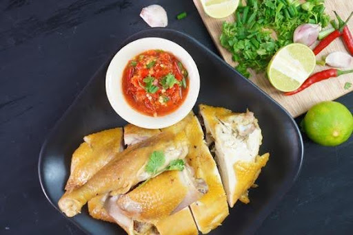 ไก่ต้มน้ำปลา